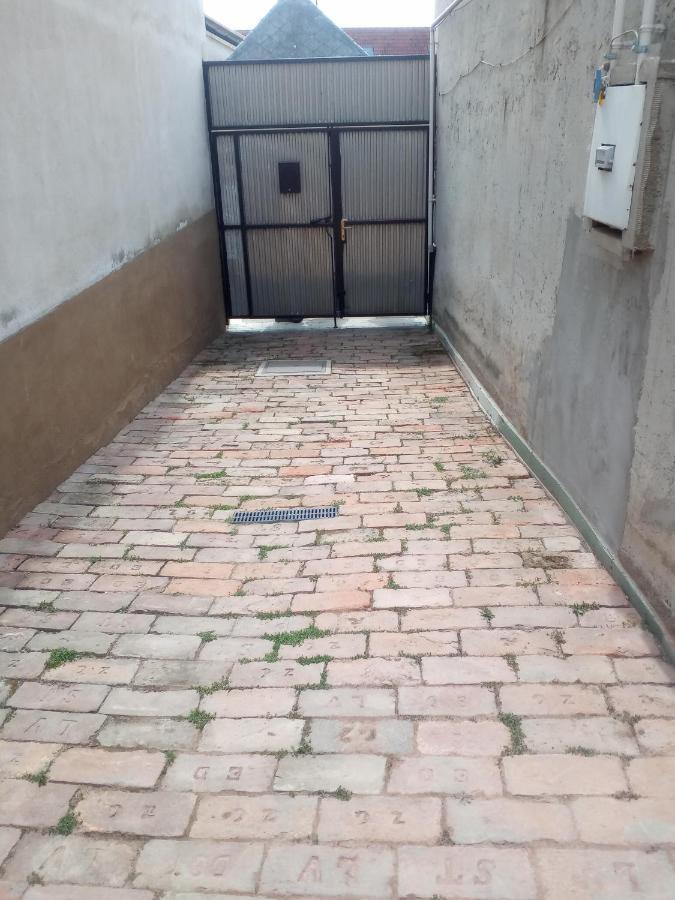 Start Apartmanok Pécs Eksteriør billede