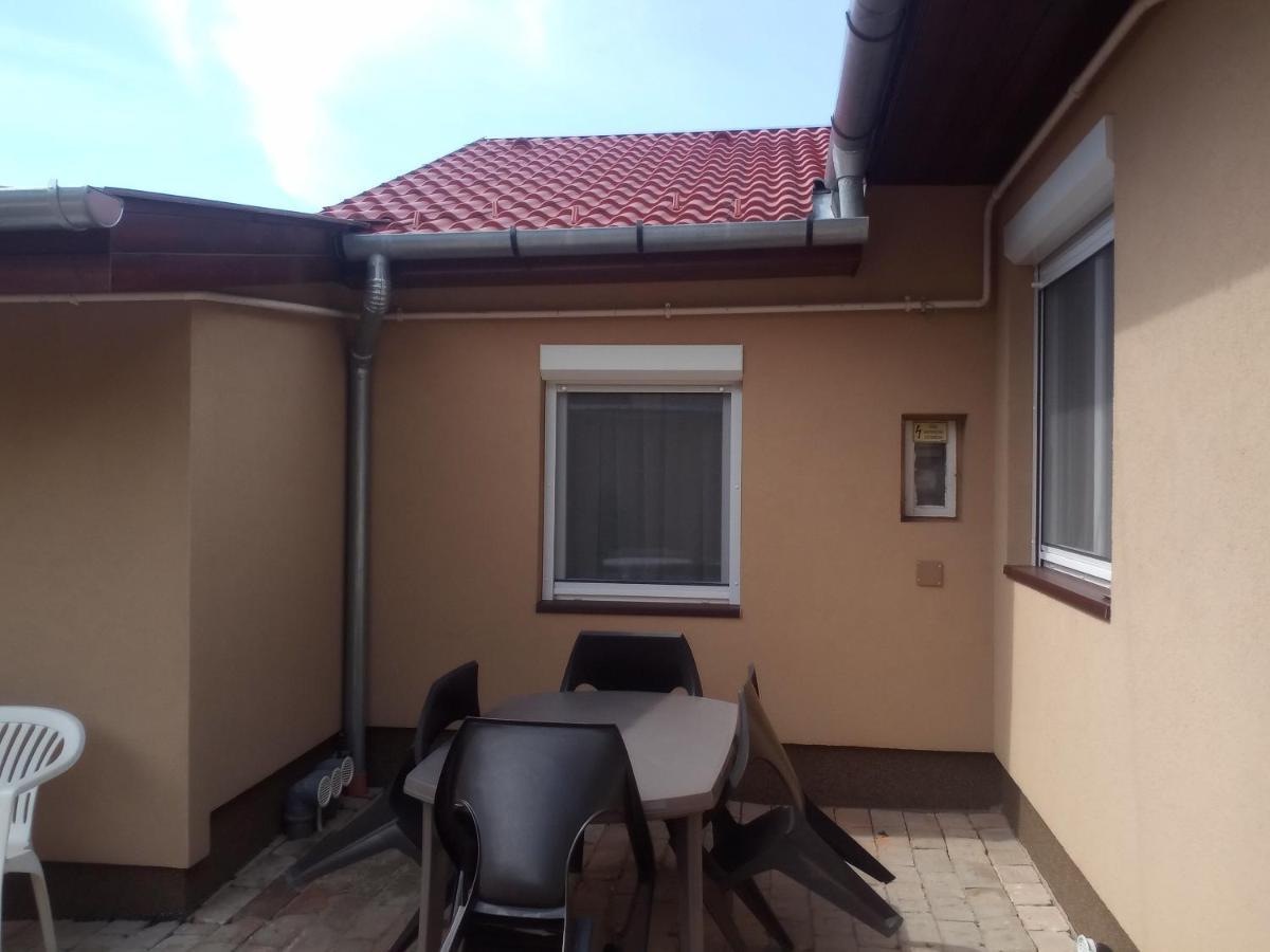 Start Apartmanok Pécs Eksteriør billede