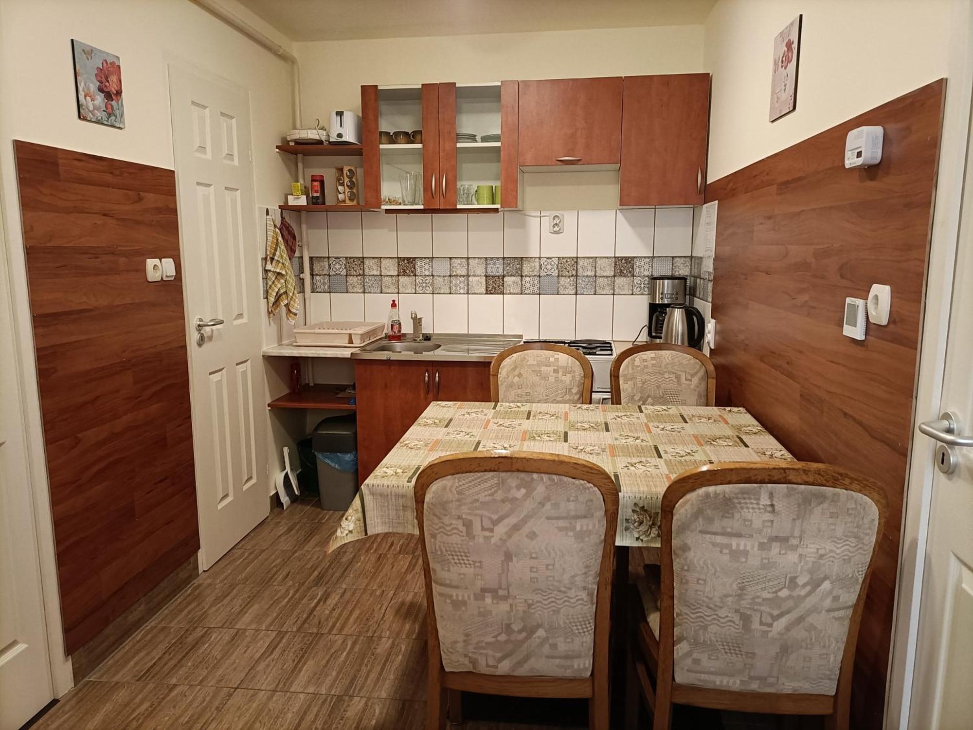 Start Apartmanok Pécs Eksteriør billede